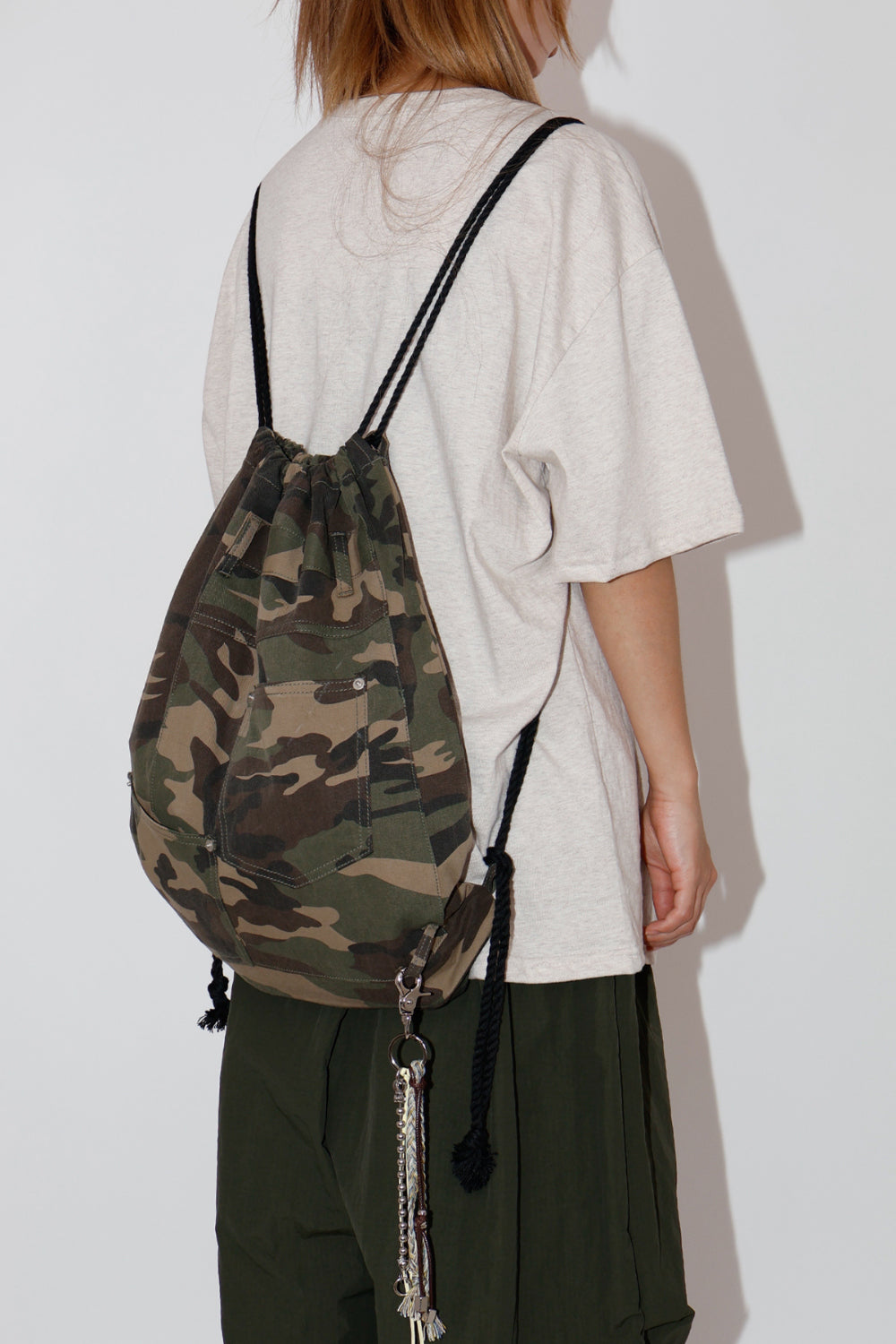 迷彩束口後背包