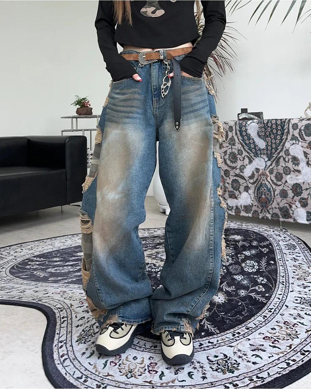 Hollow Skeleton Metal Keychain