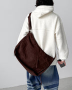 簡約 質感 麂皮 拉鍊 斜背包 / 2色