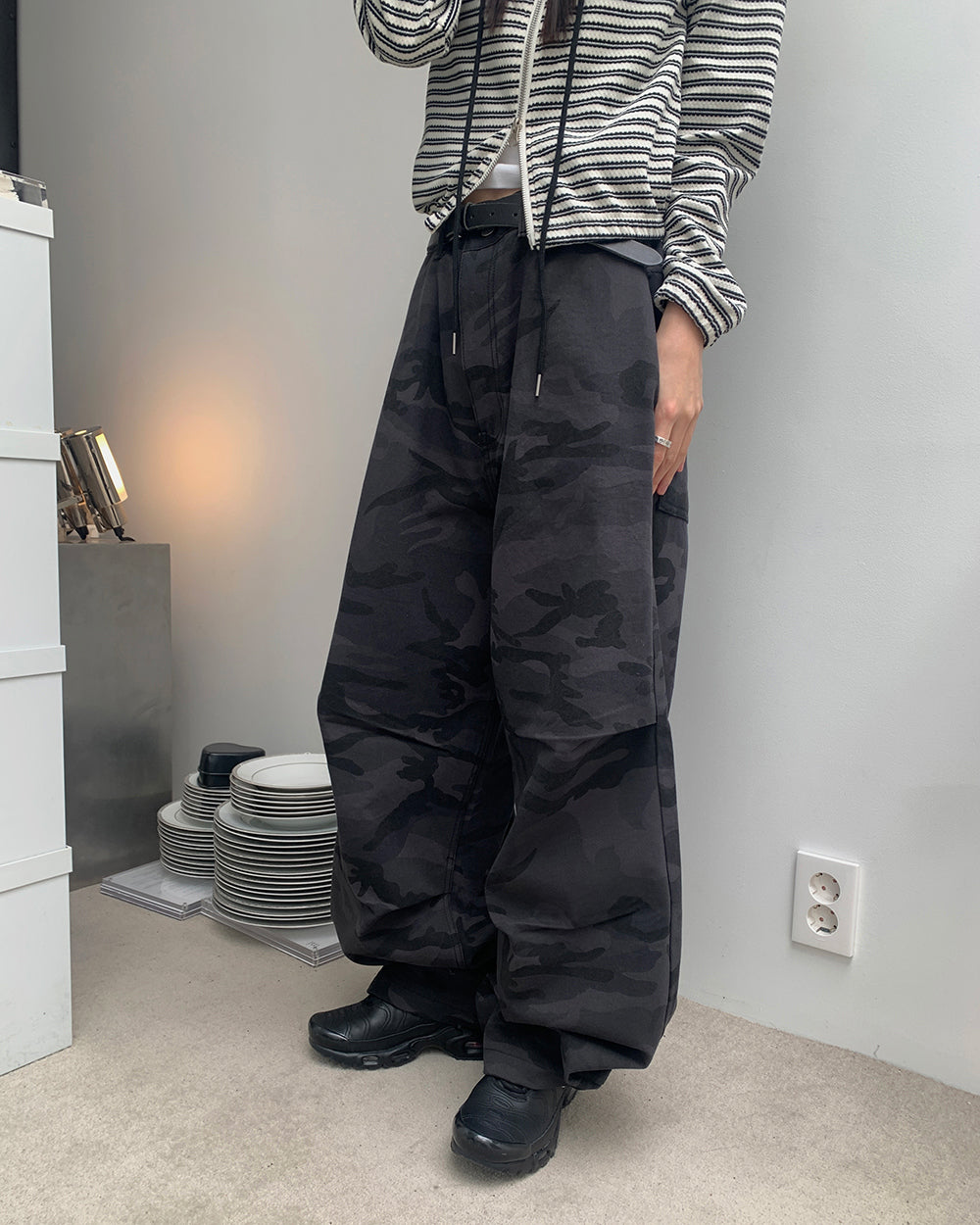 迷彩 厚磅 工裝 降落傘 彎刀褲 / 2色