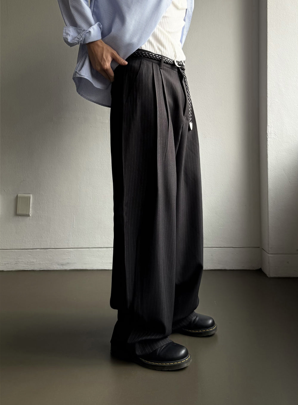 弧形 條紋 打褶 彎刀 西裝褲 / 2 色