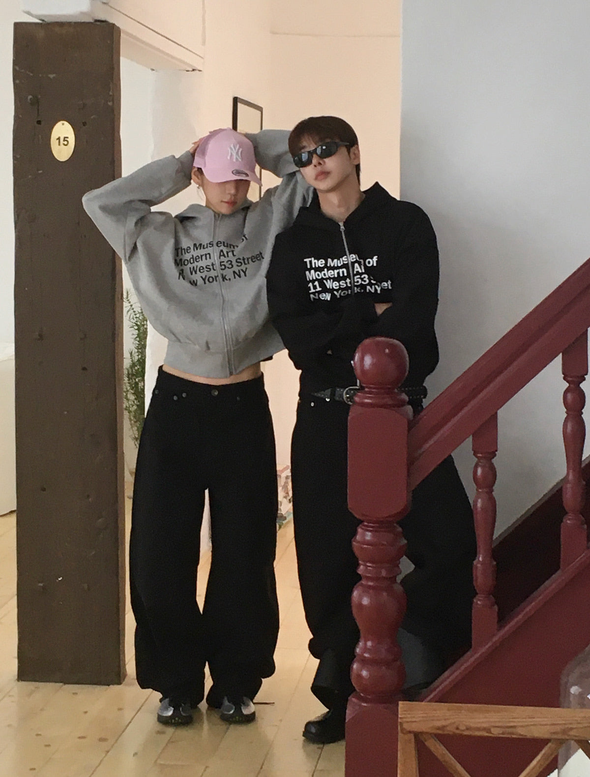 藝術 字母 印花 寬鬆 短版 連帽外套 / 2色